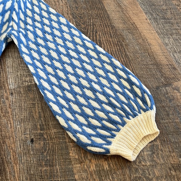 Shein sweater - Picture 5 of 5